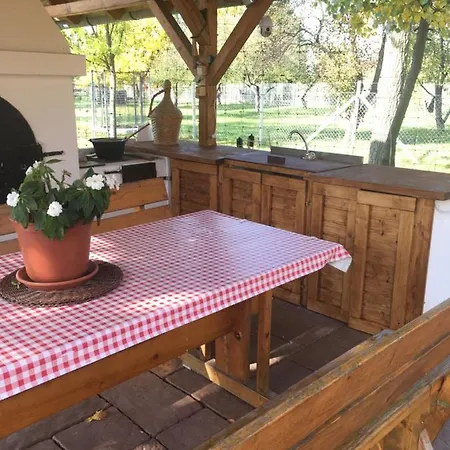 Oázis Apartman Sarud
