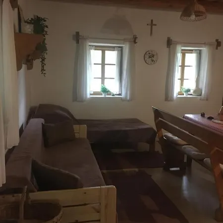 Oázis Apartman * Sarud
