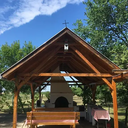 Apartamento Oázis Apartman *